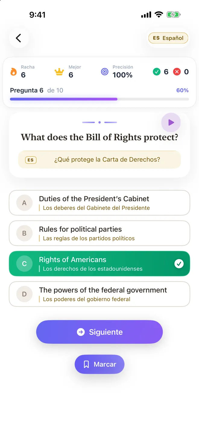 Pregunta 6 de 10: What does the Bill of Rights protect?, con el español debajo de la pregunta y de cada respuesta, y la correcta en verde